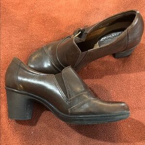 Earth Origins Brown Chunky Heel Loafers